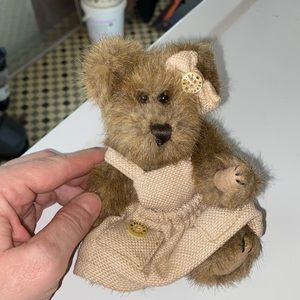 Vintage Genuine Boyds Bear: Melinda S. Willoughby